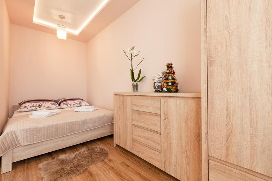 Piast Apartament Красков Екстериор снимка